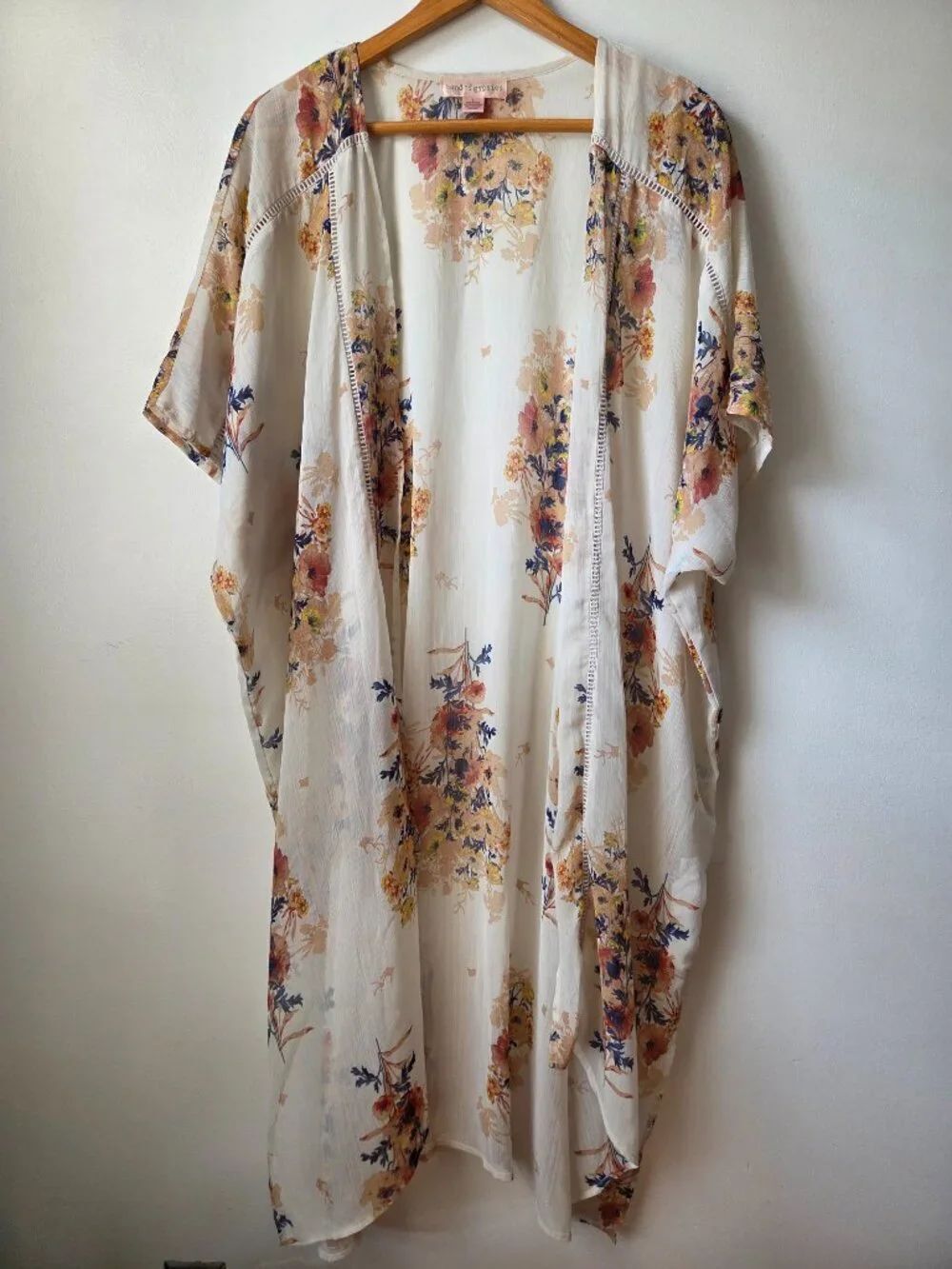 EUC BAND OF GYPSIES FLORAL BOHO LONG OPEN FLOWY KIMONO SIZE LARGE